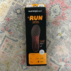 NIB Superfeet Run Cushion Low Arch Insoles